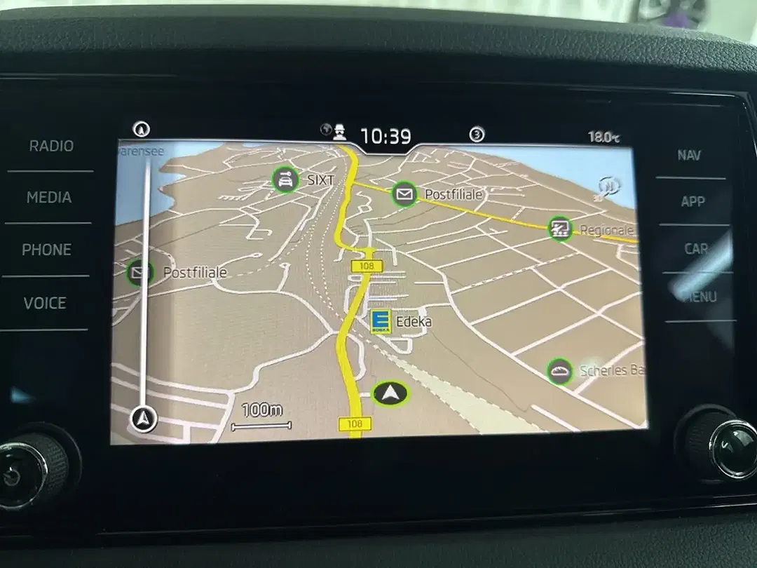 Skoda Karoq - Thumbnail 14