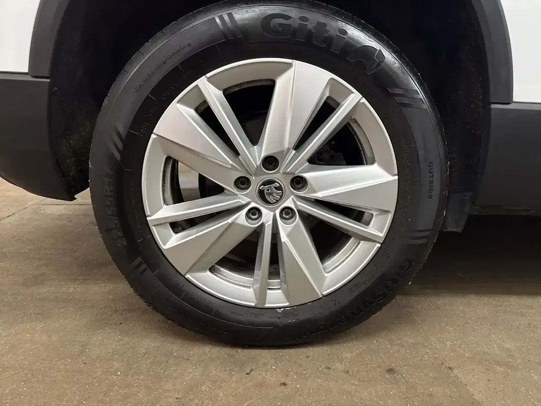 Skoda Karoq - Thumbnail 22