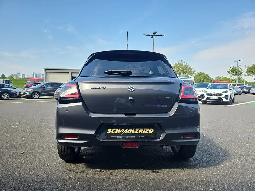 Suzuki Swift - Thumbnail 4