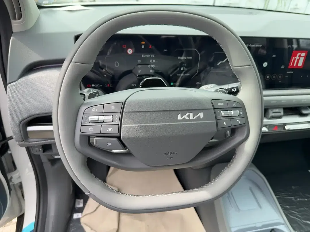 Kia EV3 - Thumbnail 12