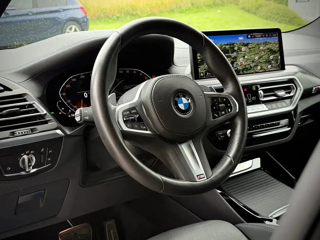 BMW X3 - Thumbnail 9