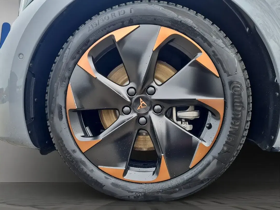 CUPRA Born - Thumbnail 4