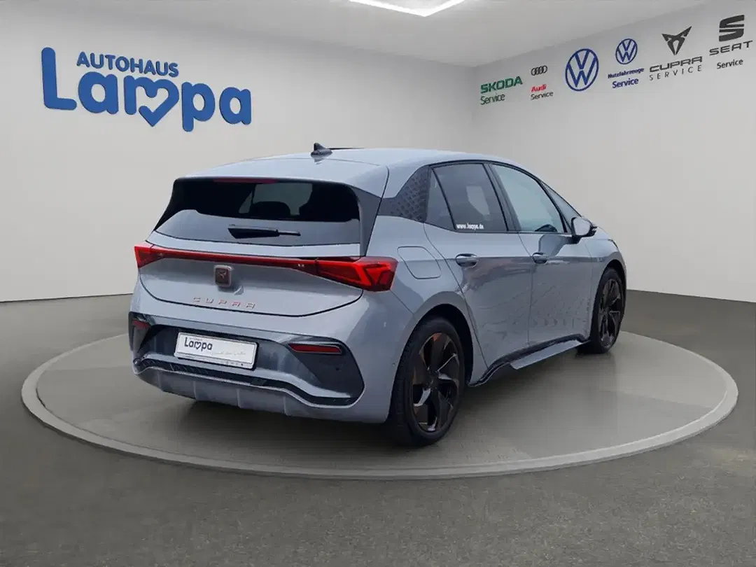 CUPRA Born - Thumbnail 5