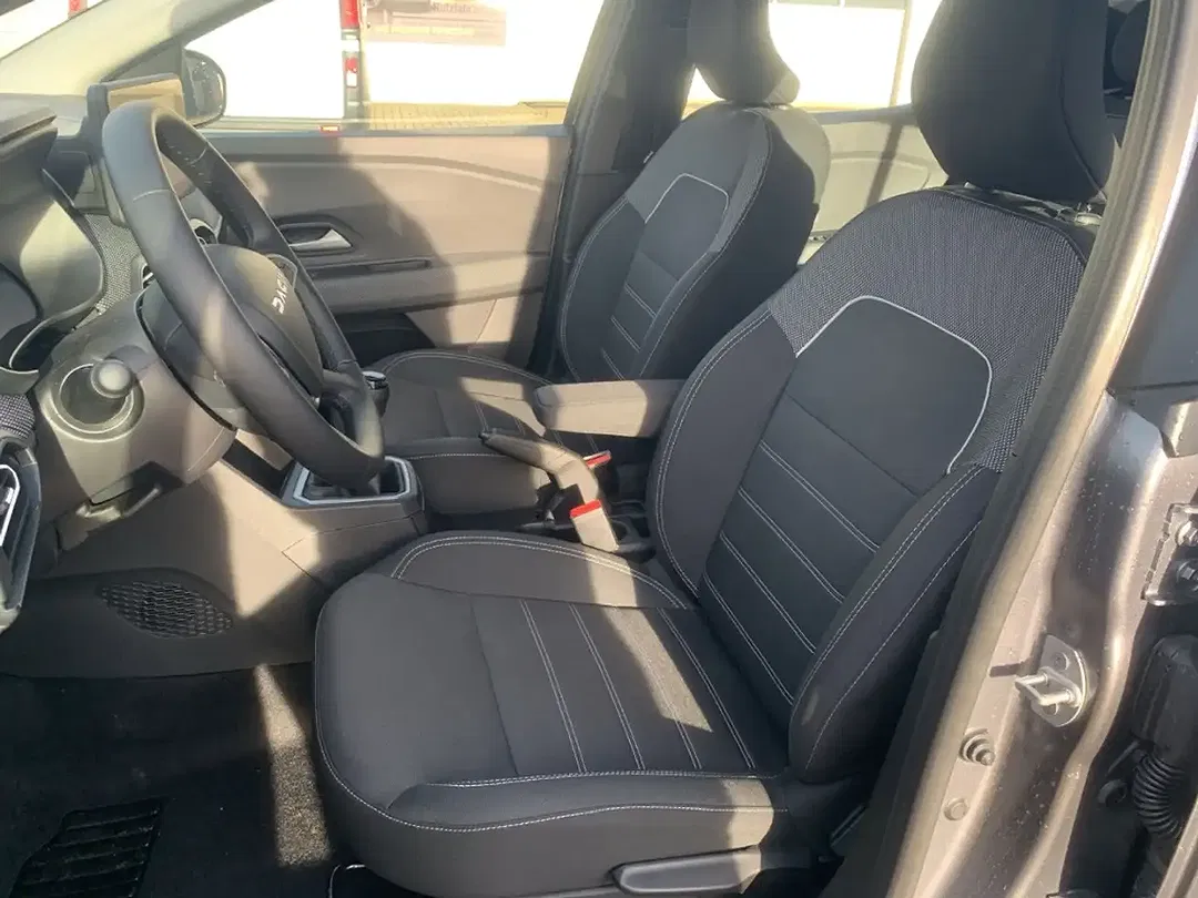 Dacia Sandero - Thumbnail 9