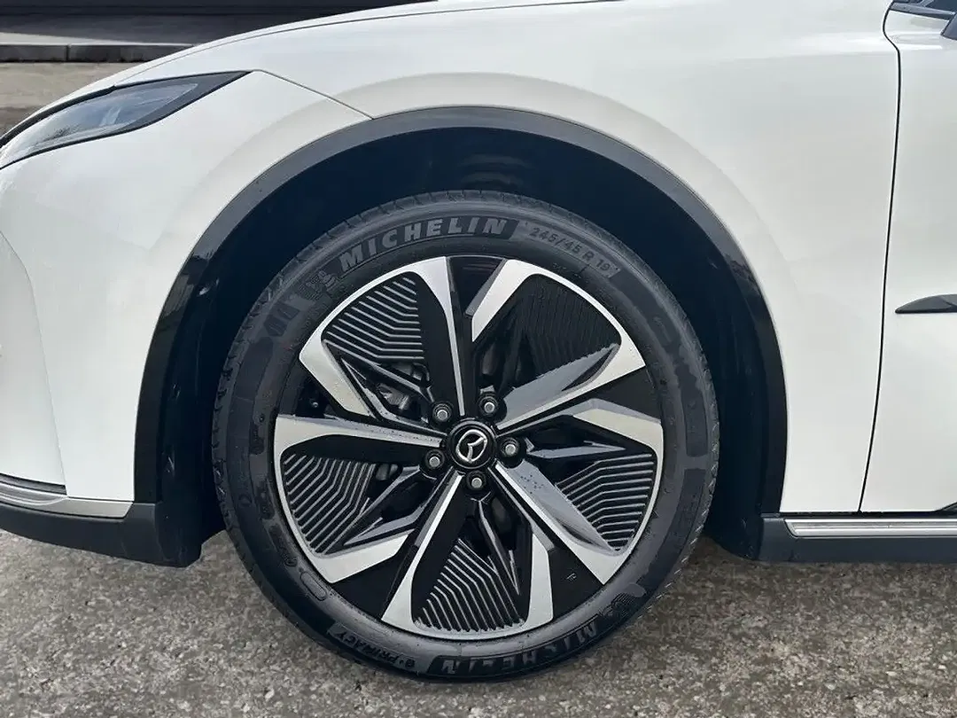 Mazda 6e - Thumbnail 14