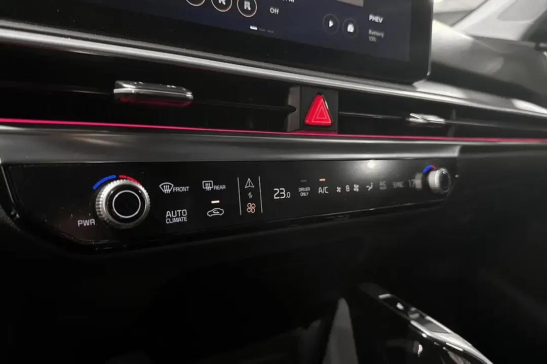 Kia Sorento - Thumbnail 17