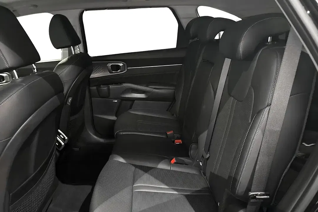 Kia Sorento - Thumbnail 7