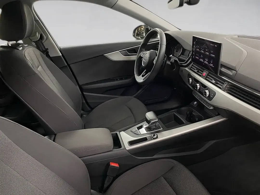 Audi A4 - Thumbnail 9