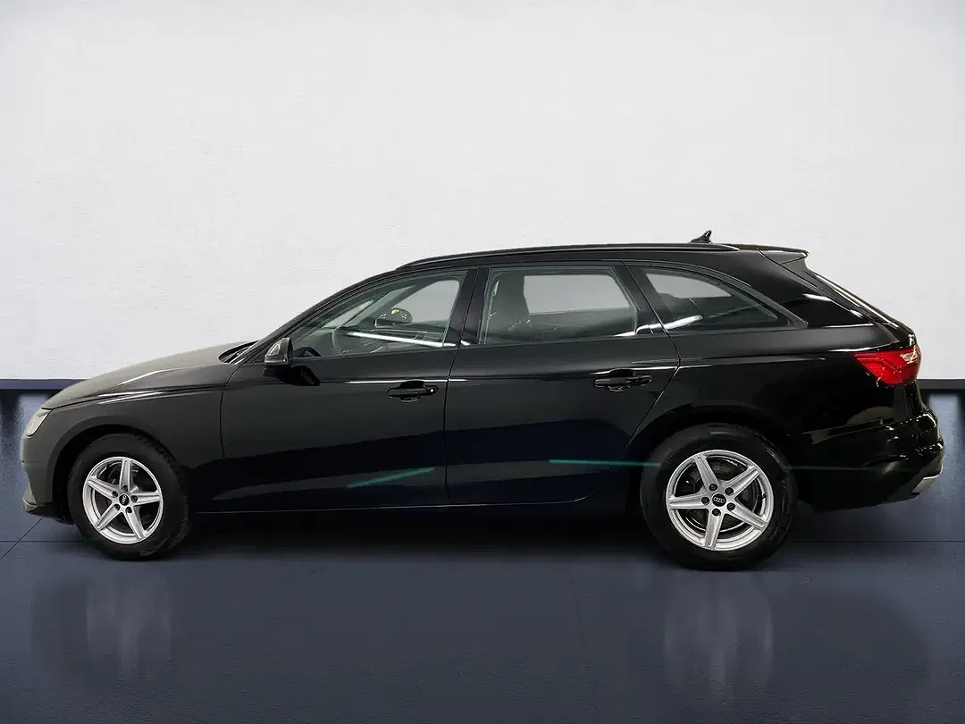 Audi A4 - Thumbnail 2