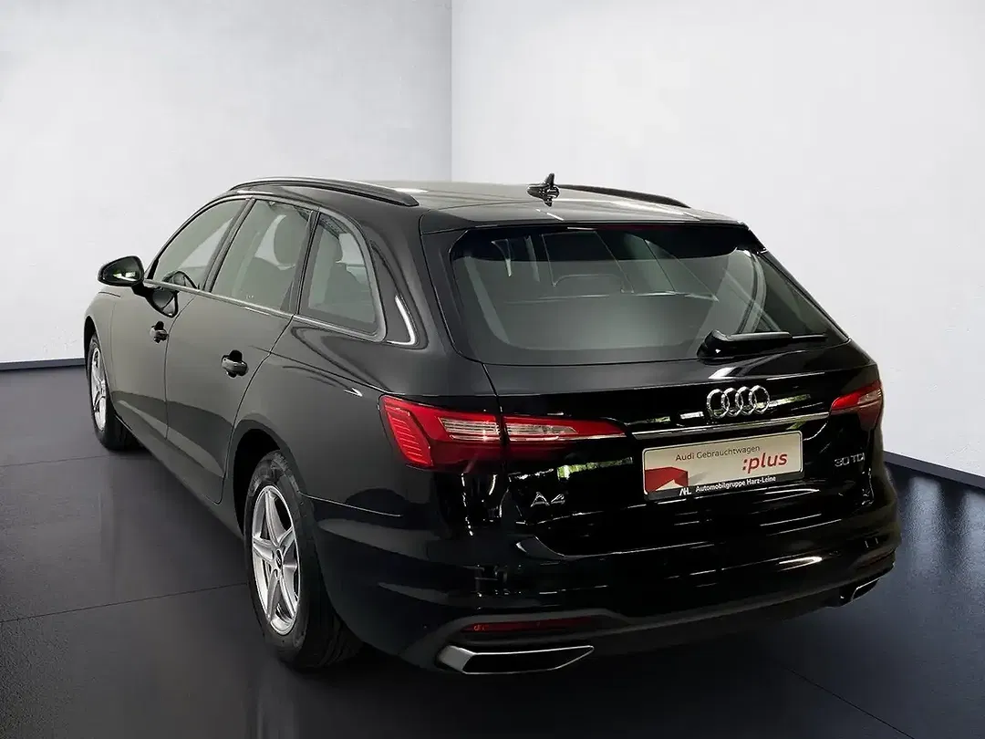 Audi A4 - Thumbnail 3