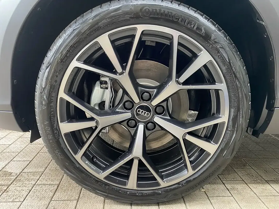 Audi Q3 - Thumbnail 2