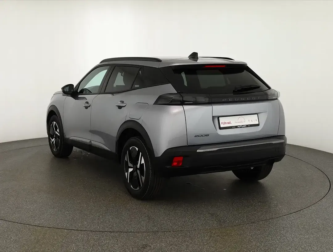 Peugeot 2008 - Thumbnail 2