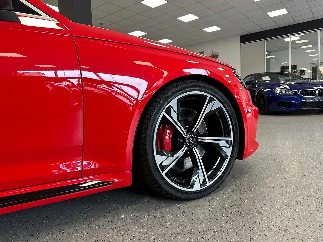 Audi RS4 - Thumbnail 13