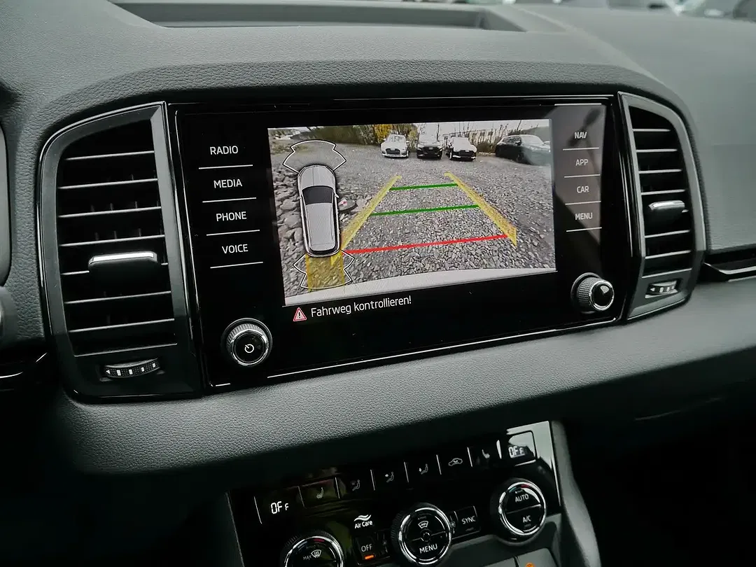 Skoda Karoq - Thumbnail 14