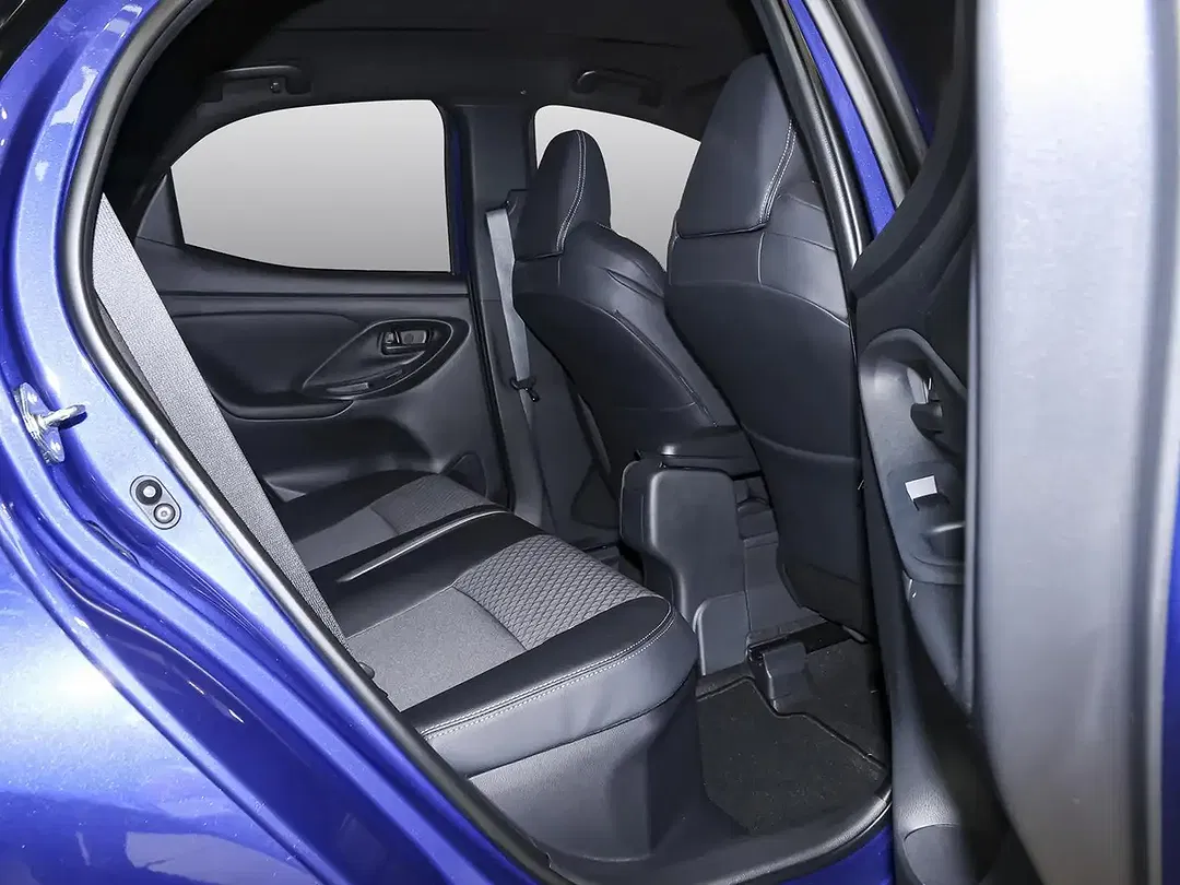 Toyota Yaris - Thumbnail 7