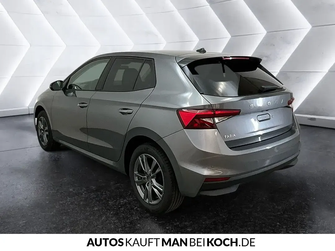 Skoda Fabia - Thumbnail 2