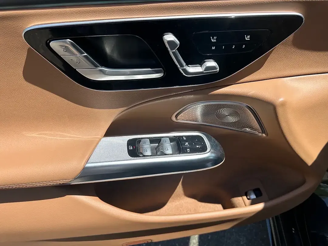 Mercedes-Benz E 200 - Thumbnail 17