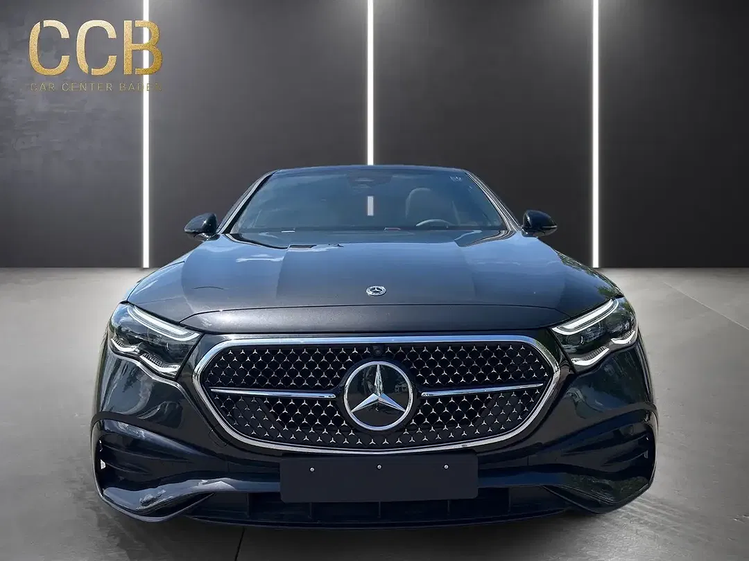 Mercedes-Benz E 200 - Thumbnail 2