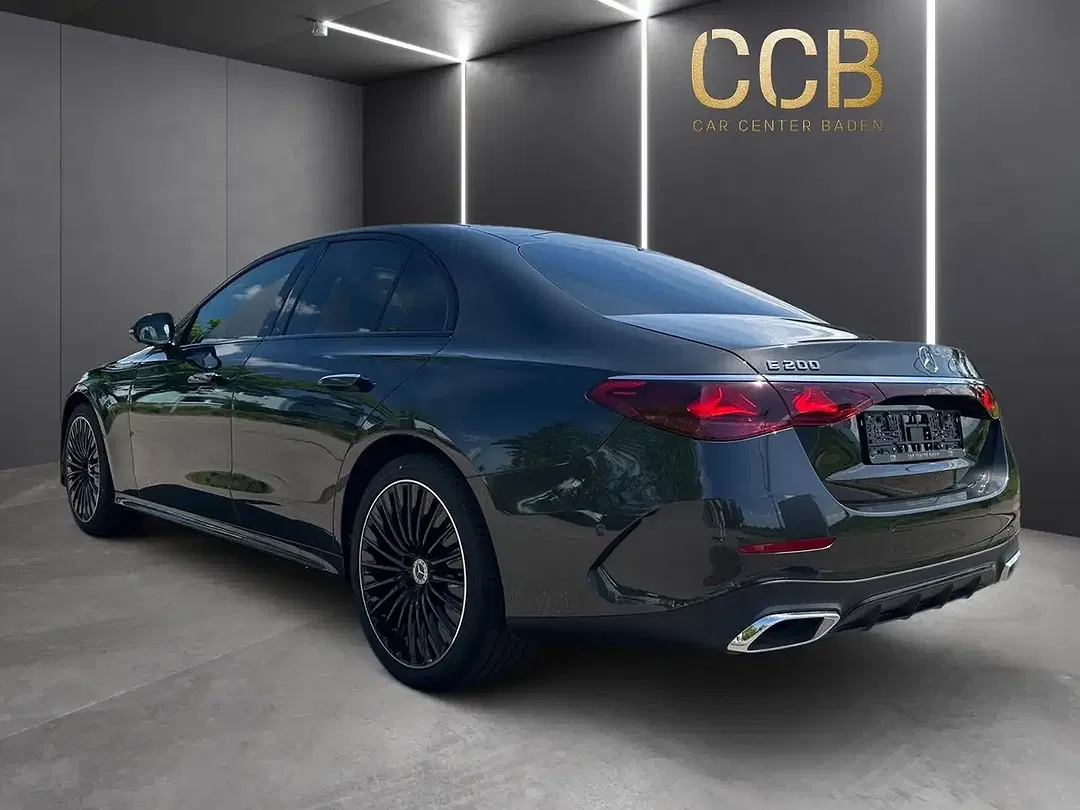 Mercedes-Benz E 200 - Thumbnail 7