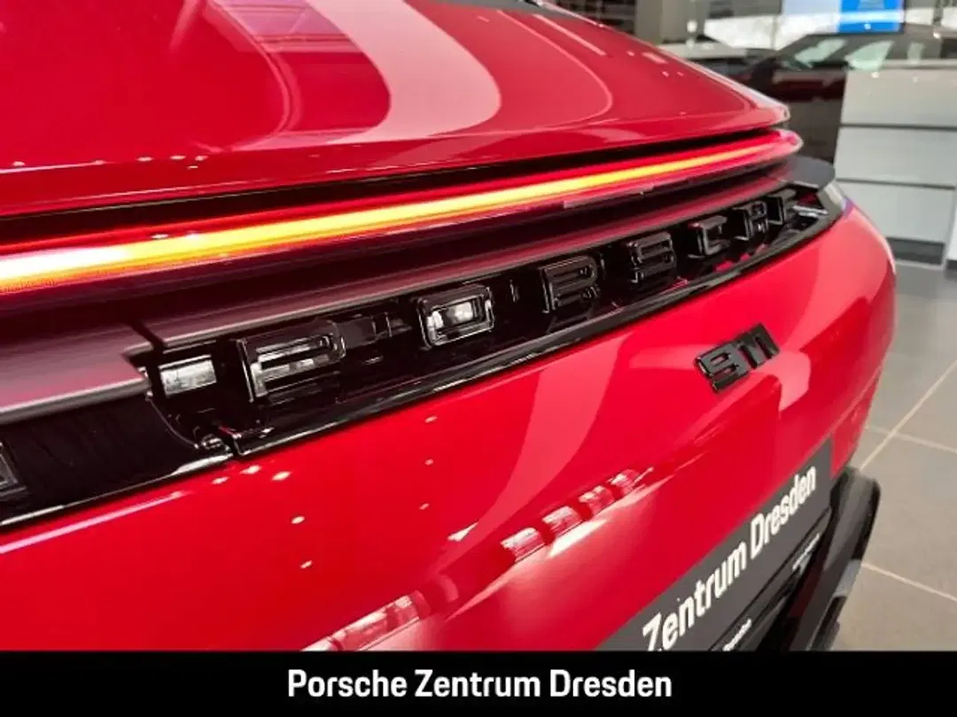 Porsche 992 - Thumbnail 6