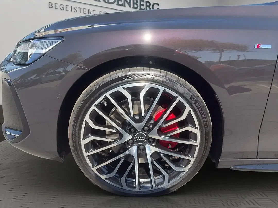 Audi A6 - Thumbnail 3