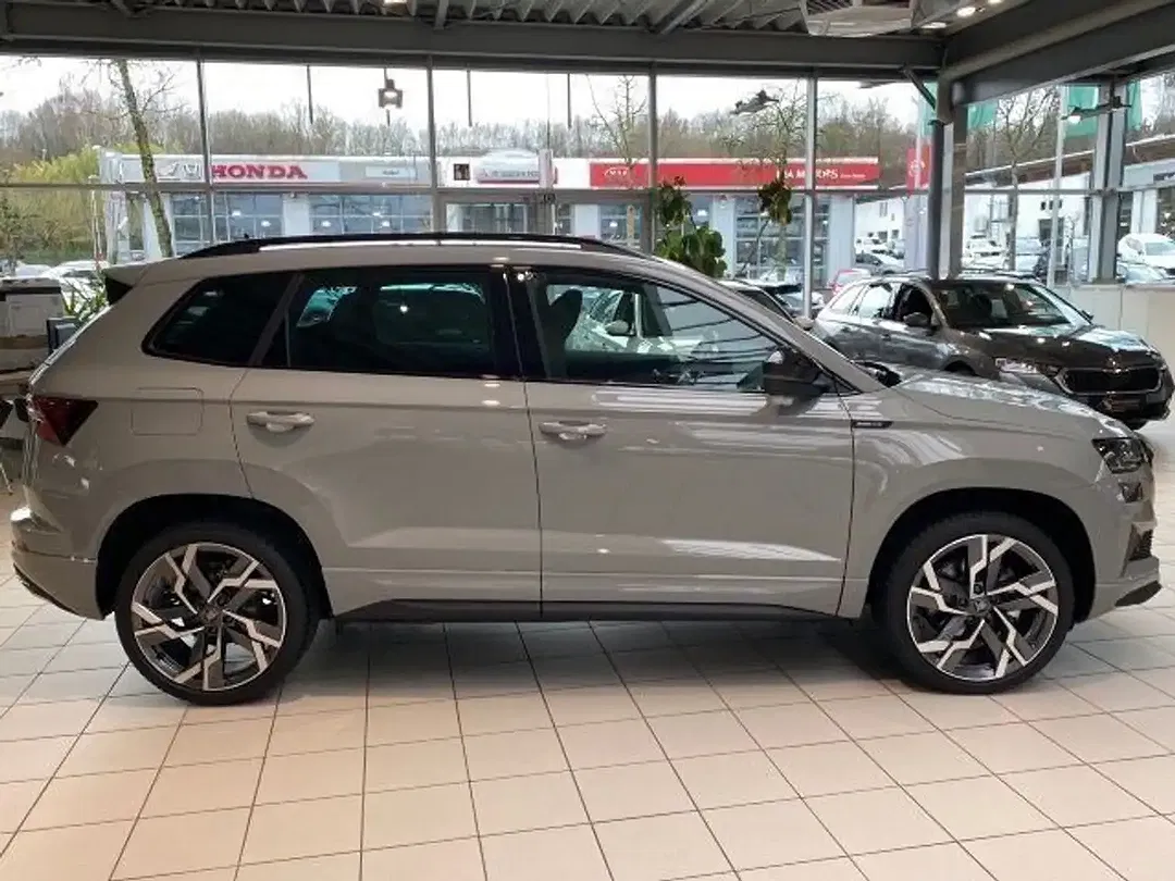 Skoda Karoq - Thumbnail 5