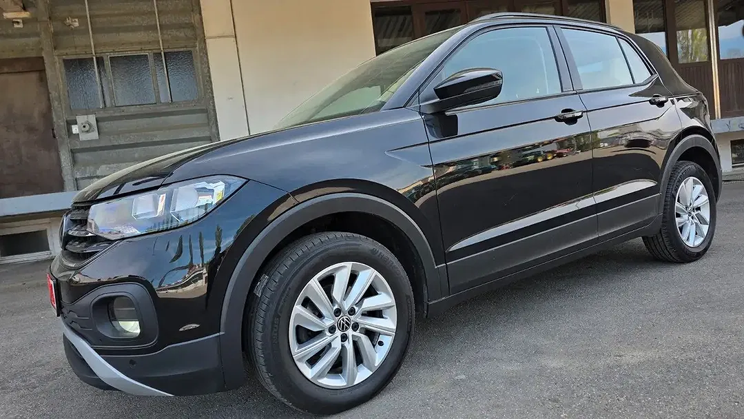Volkswagen T-Cross - Thumbnail 10