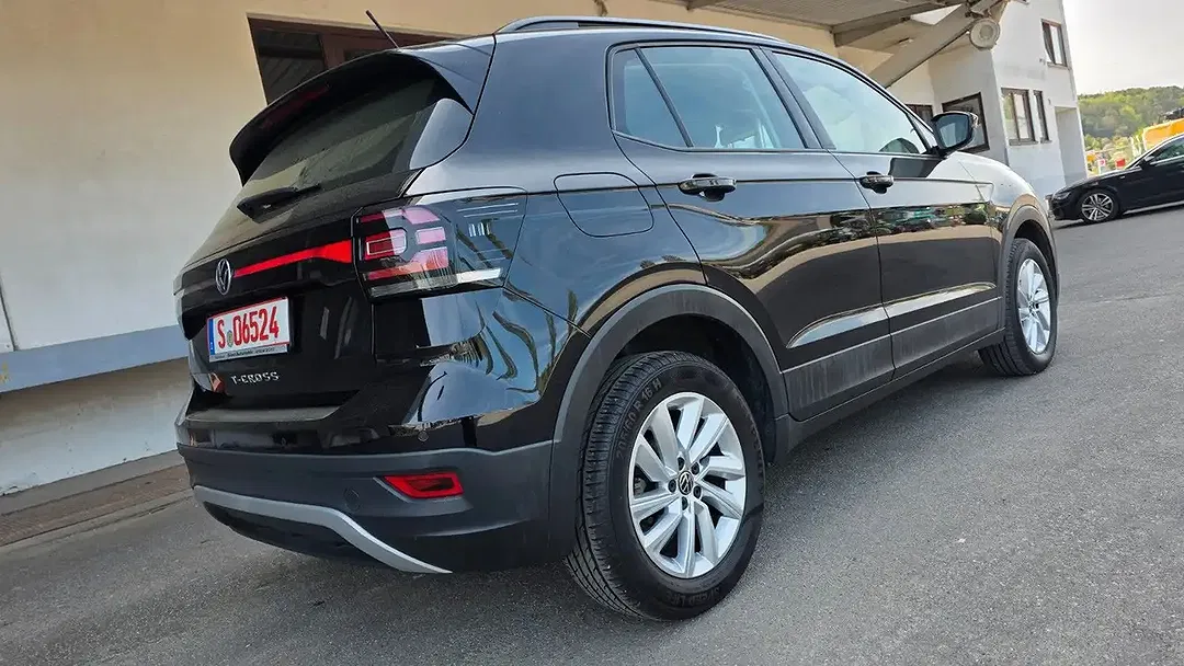 Volkswagen T-Cross - Thumbnail 11