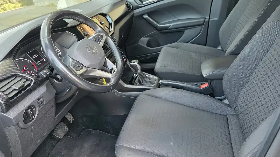 Volkswagen T-Cross - Thumbnail 23