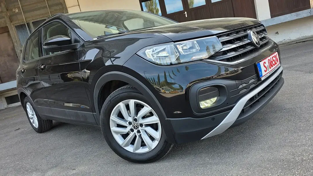 Volkswagen T-Cross - Thumbnail 9