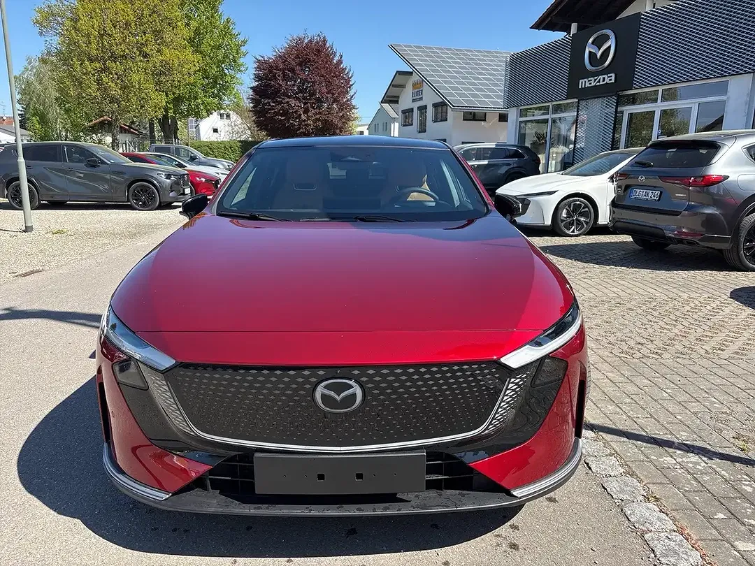 Mazda 6e - Thumbnail 2