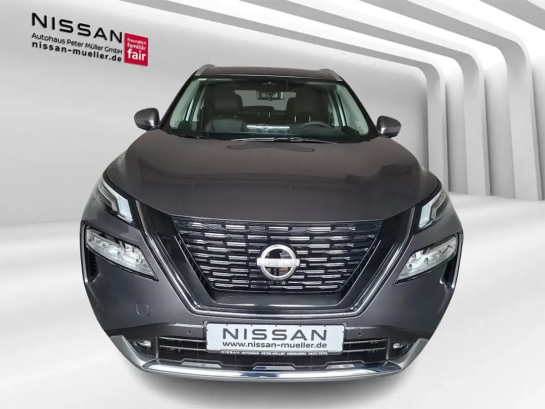 Nissan X-Trail - Thumbnail 2