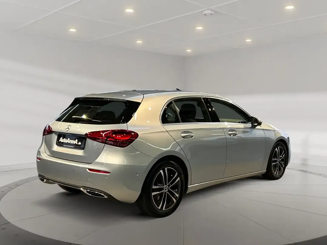 Mercedes-Benz A 200 - Thumbnail 2