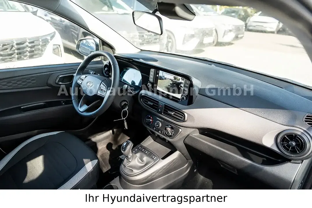 Hyundai i10 - Thumbnail 12