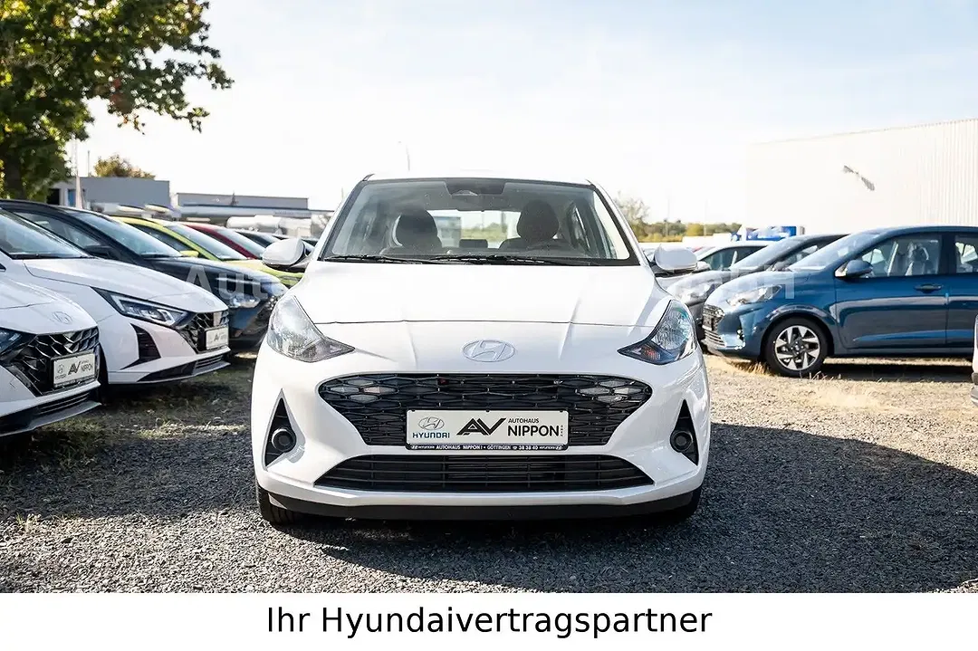 Hyundai i10 - Thumbnail 2