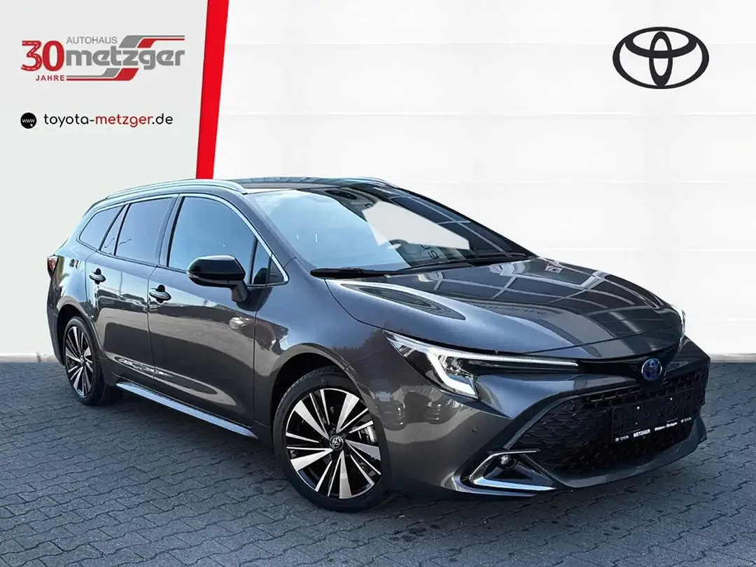Toyota Corolla - Thumbnail 1