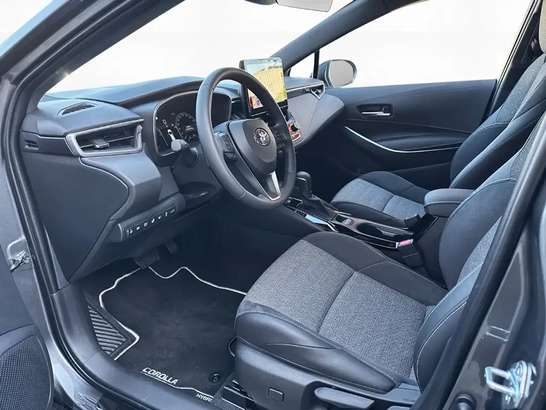 Toyota Corolla - Thumbnail 8