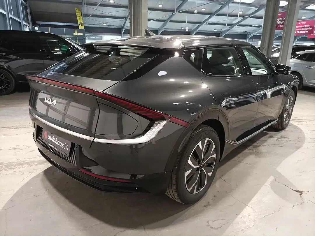 Kia EV6 - Thumbnail 5