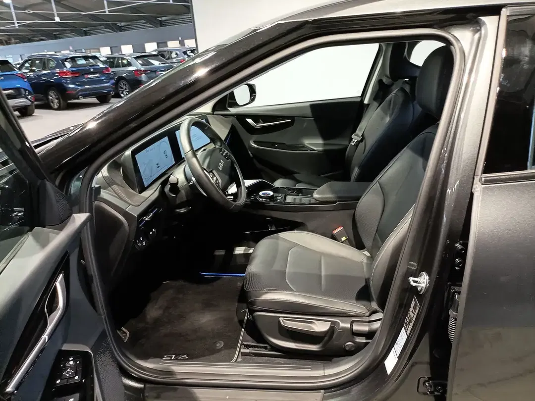 Kia EV6 - Thumbnail 8