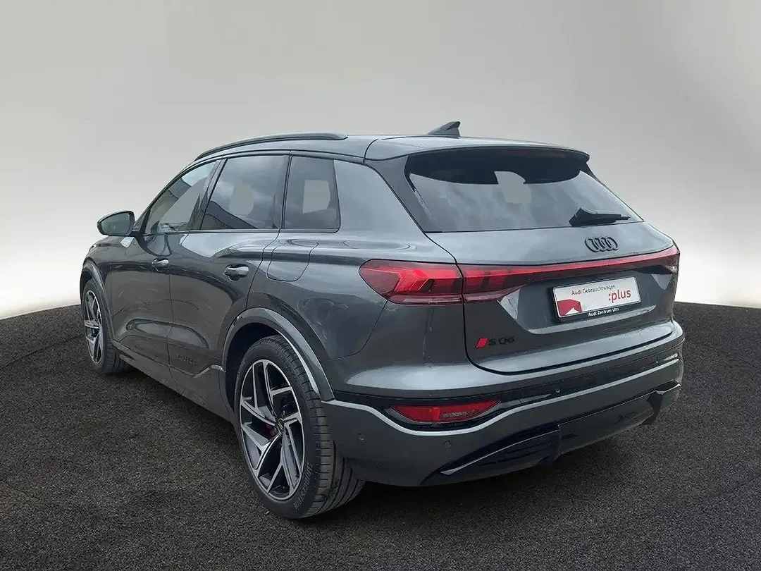 Audi SQ6 e-tron - Thumbnail 2