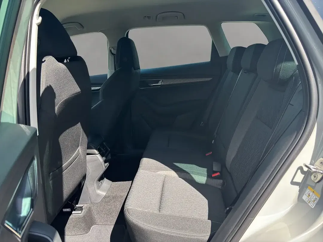 Skoda Karoq - Thumbnail 11