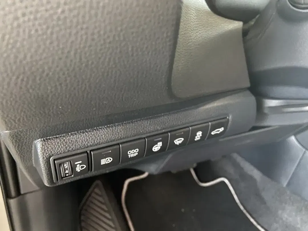 Toyota Corolla - Thumbnail 11