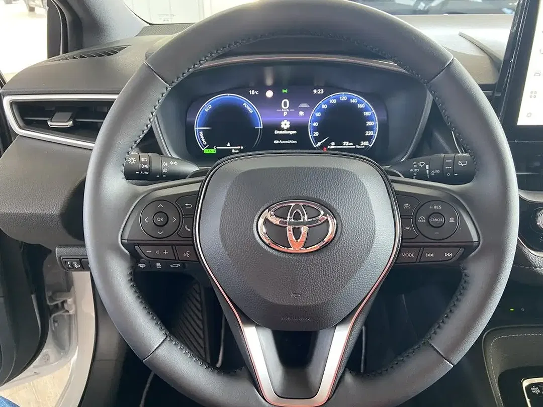 Toyota Corolla - Thumbnail 12