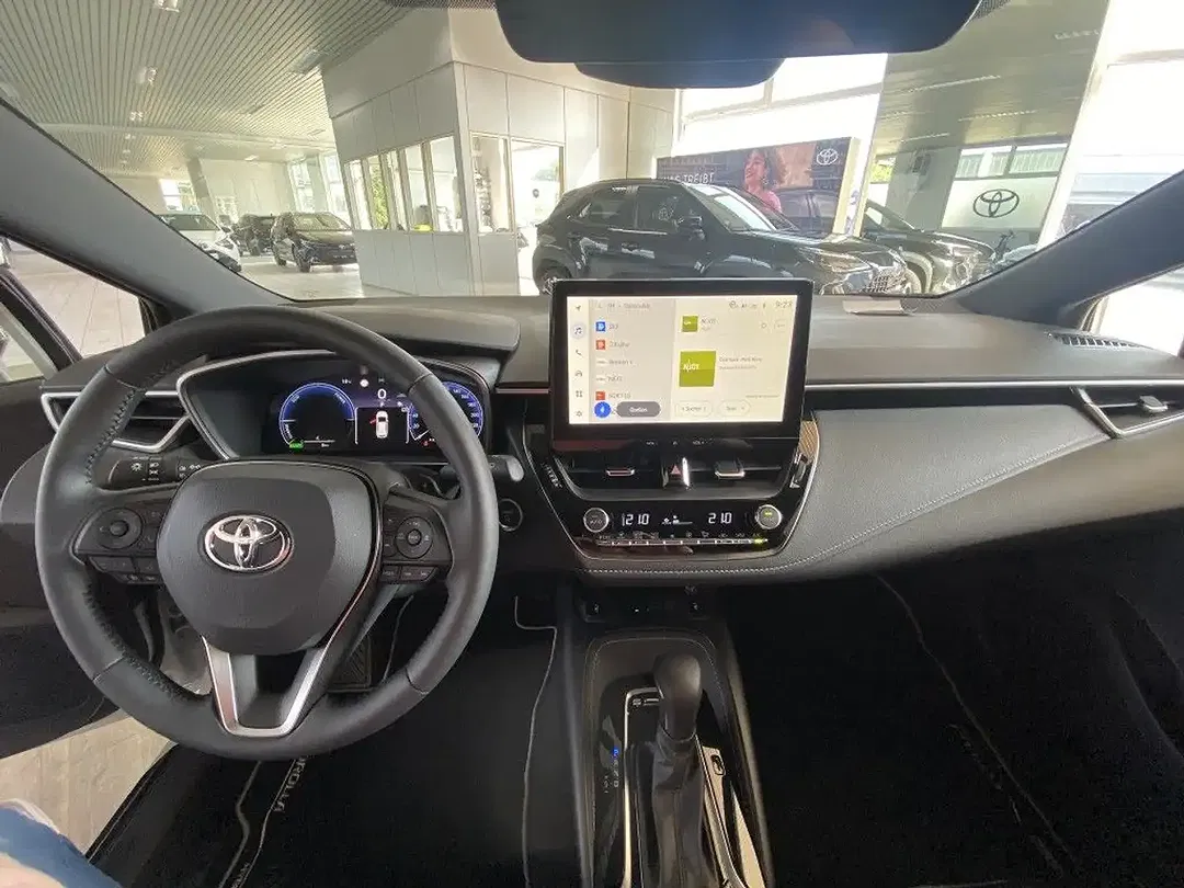 Toyota Corolla - Thumbnail 15