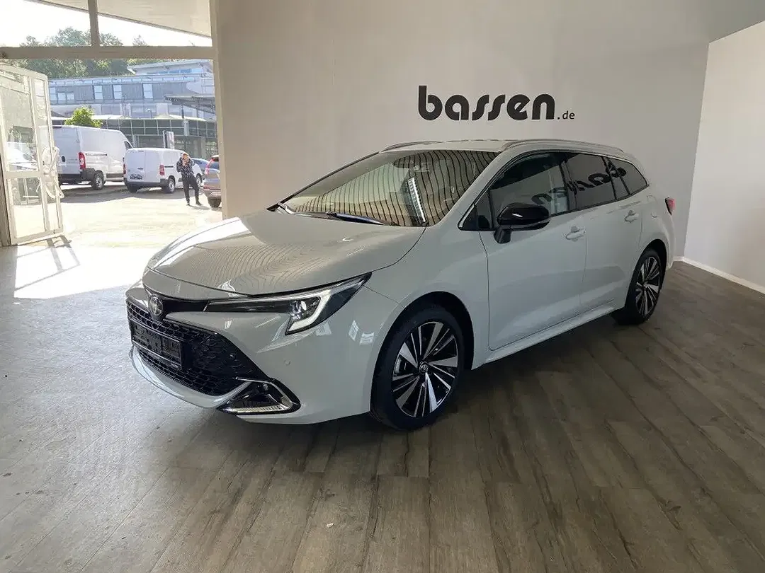 Toyota Corolla - Thumbnail 2