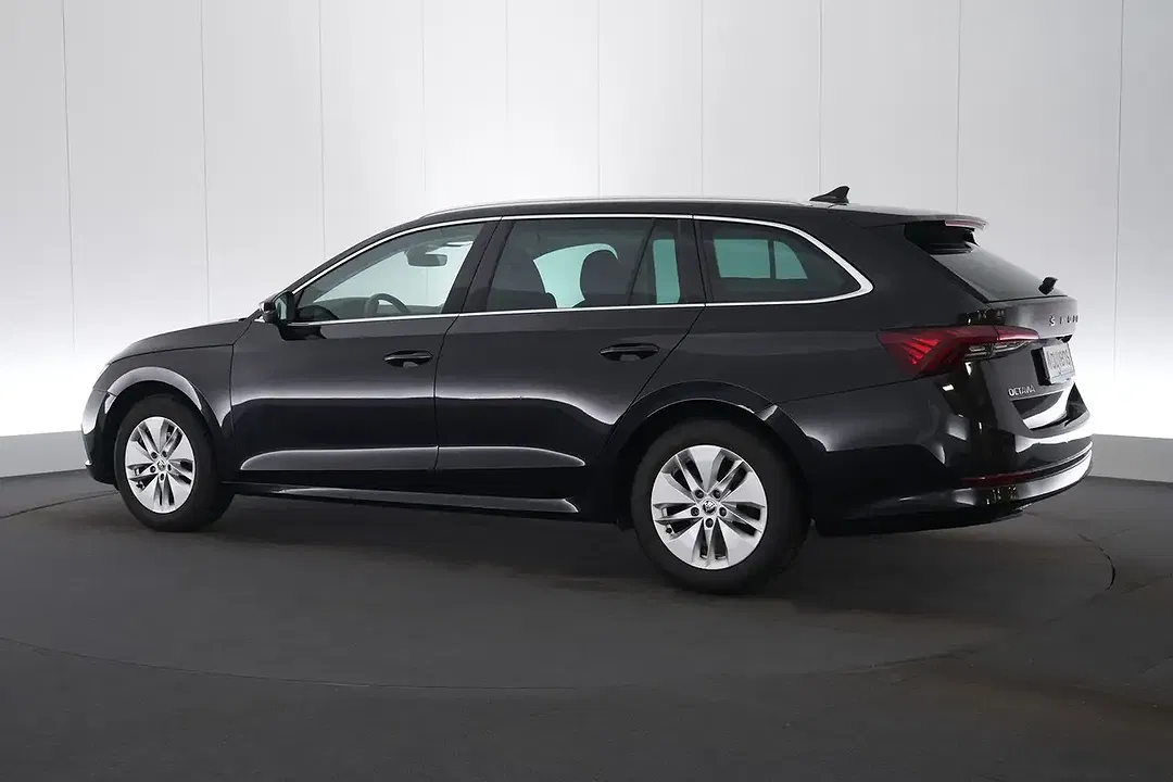 Skoda Octavia - Thumbnail 4