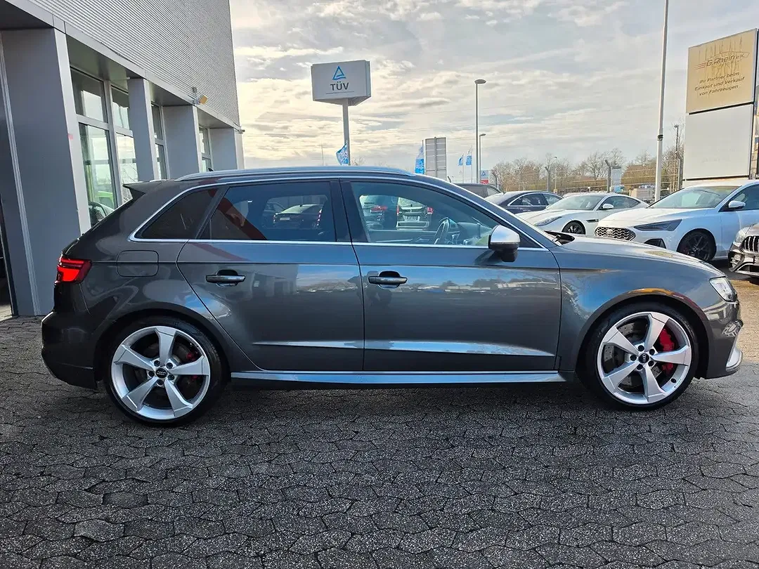 Audi RS3 - Thumbnail 7
