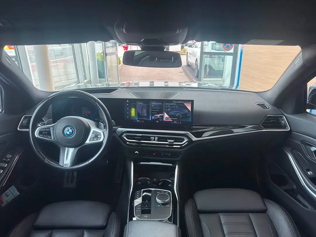 BMW 330 - Thumbnail 17