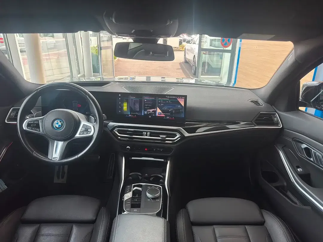 BMW 330 - Thumbnail 19