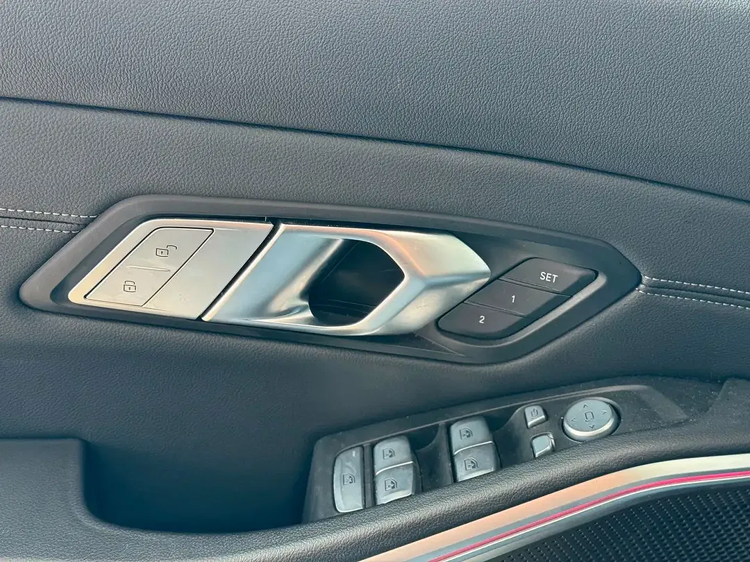 BMW 330 - Thumbnail 22